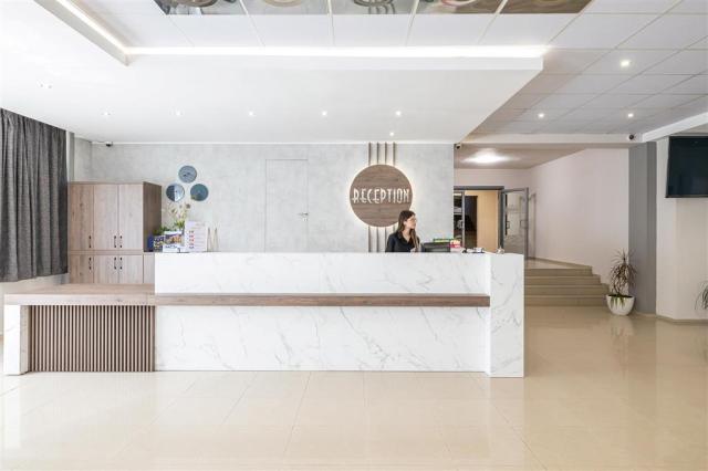 Hotel Belitsa -  recepcia - letecký a  autobusový zájazd CK  - 