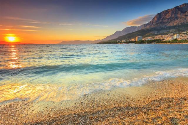 Vila Mara - pláž Makarska - autobusový zájazd CK  - Chorvátsko,