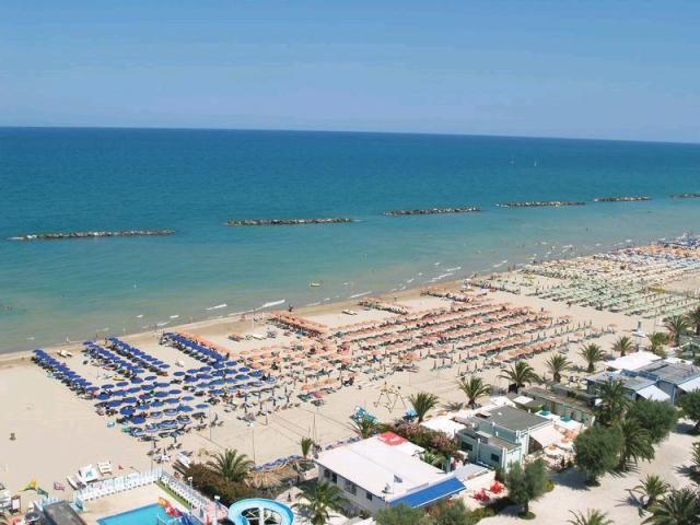 Rezidencia Palazzina Azzurra - pláž - zájazd vlastnou dopravou 