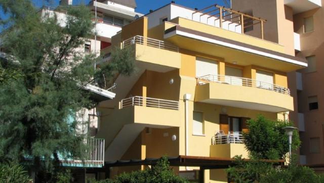 apartmánový dom Vila Anna blízko pláže, zájazdy autobusovou a i
