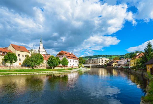CK , autobusový poznávací zájazd, Praha - zámky a hrady v Čechá