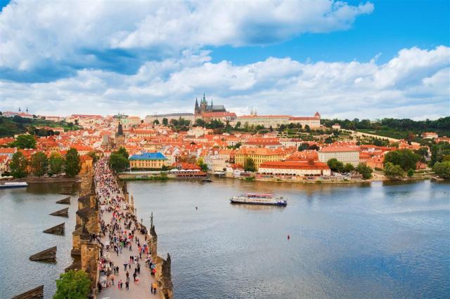 CK , autobusový poznávací zájazd, Praha - zámky a hrady v Čechá