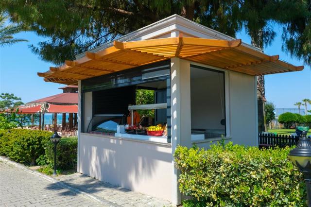 Terrace Hotel - ovocný a zmrzlinový stánok - letecký zájazd od 