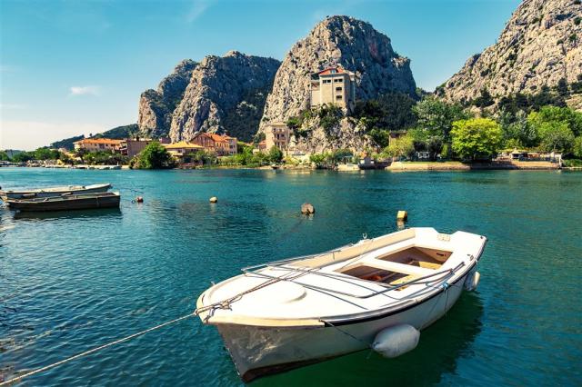 Apartmány Mateo - mesto Omiš - autobusový zájazd CK  - Chorváts