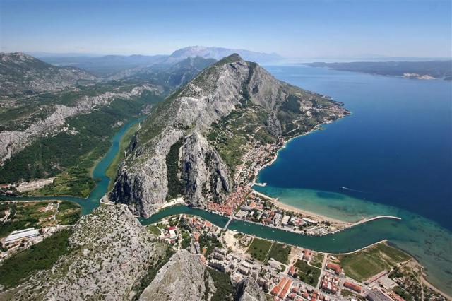 Apartmány Mateo - mesto Omiš - autobusový zájazd CK  - Chorváts