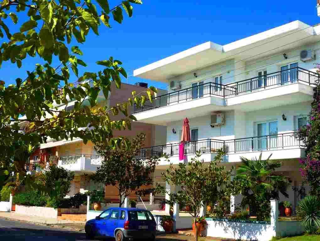 Apartmány Jannis - autobusová a letecká doprava CK - Grécko, O