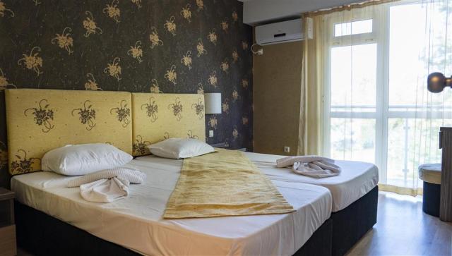 hotel Kotva - izba - letecký a autobusový zájazd CK  - Slnečné 