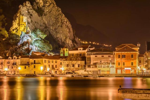 Penzión Rogač - mesto Omiš - autobusový zájazd CK  - Chorvátsko