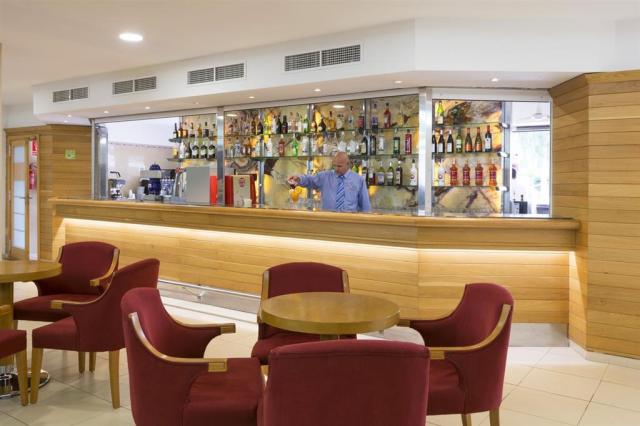 hotel HSM Atlantic Park -  bar - letecký zájazd od CK  - Malork