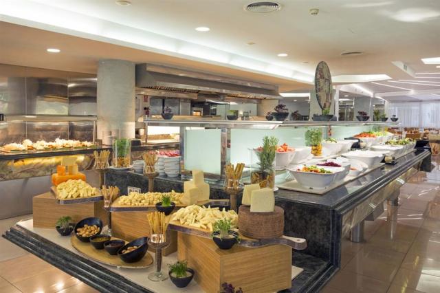 hotel HSM Atlantic Park -  bufet - letecký zájazd od CK  - Malo