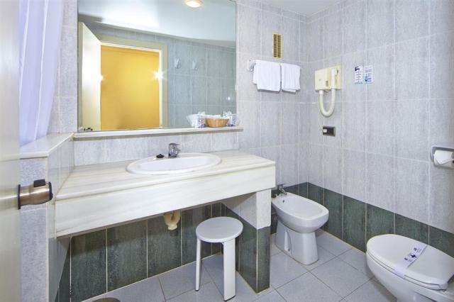 hotel Flamboyan Caribe - kúpeľňa - letecký zájazd od CK  - Malo