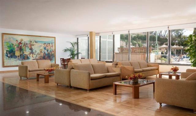 Letecký zájazd Malorka - hotel Beverly Playa - vstupná hala - l