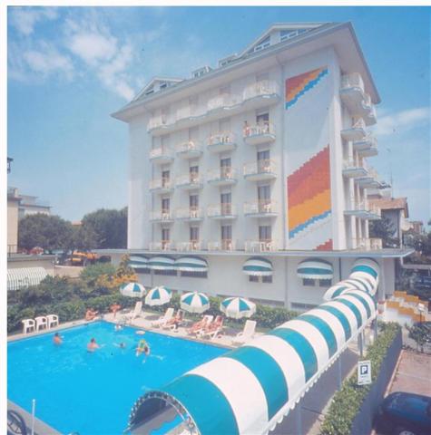 Hotel Maxiheron v Lido di Jesolo, zájazdy autobusovou a individ