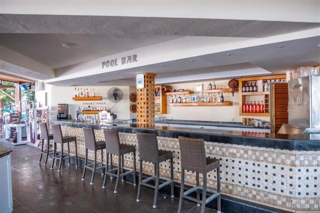 Hotel Side Star Beach - pool bar - letecký zájazd CK  - Turecko