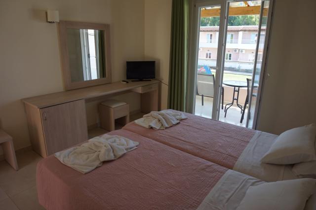 Hotel Alkyon - izba - letecký zájazd CK  - Grécko, Korfu, Agios