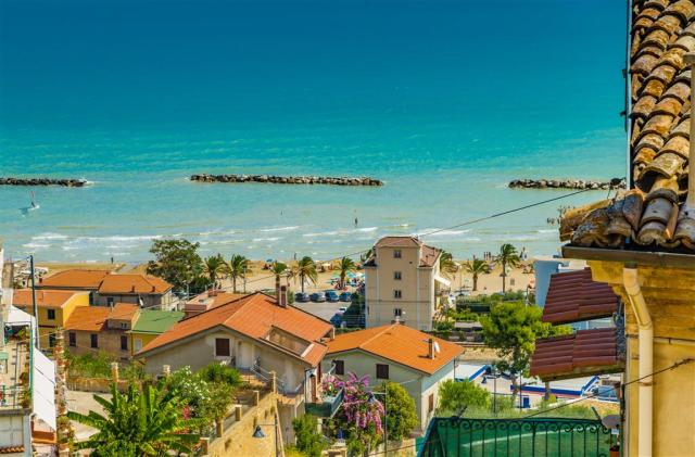 Palazzina Magnolia - centrum - zájazd vlastnou dopravou CK  - T