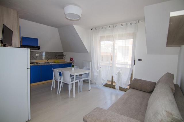 Palazzina Cala Luna - apartmán C4b manzart - zájazd vlastnou do