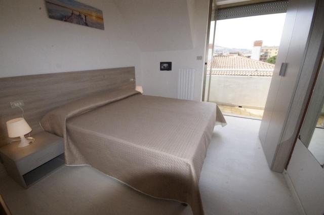 Palazzina Cala Luna - apartmán C4b manzart - zájazd vlastnou do