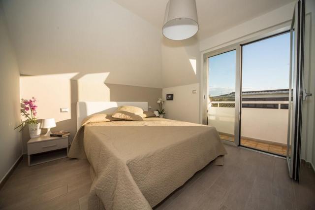 Palazzina Cala Luna - apartmán suita B manzart - zájazd vlastno
