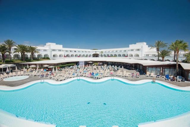 Relaxia Olivina - bazén - letecký zájazd CK  - Lanzarote, Puert