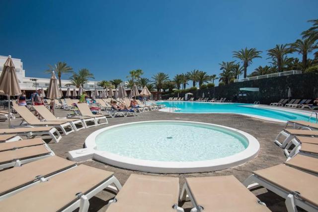 Relaxia Olivina - bazén - letecký zájazd CK  - Lanzarote, Puert