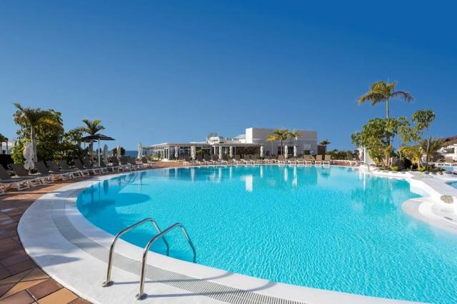 Labranda Alyssa Suite Hotel - bazén - letecký zájazd CK  - Lanz