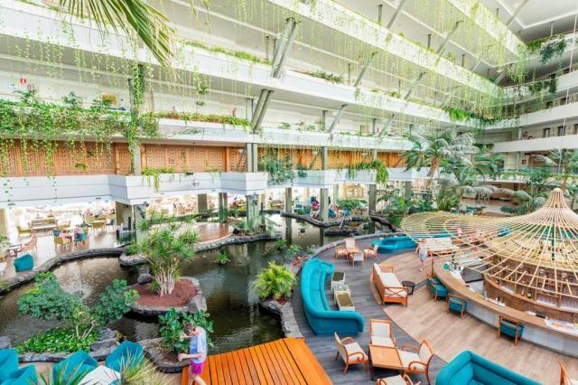 Hotel Grand Teguise Playa - atrium - letecký zájazd CK  - Lanza