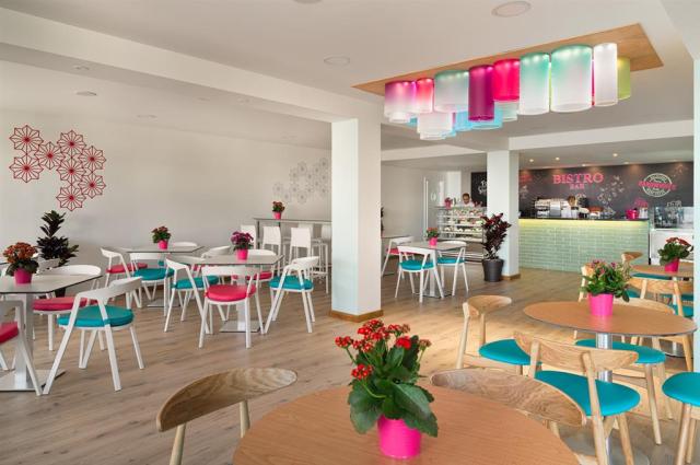 H10 Rubicon Palace - bistro bar - letecký zájazd CK  - Lanzarot