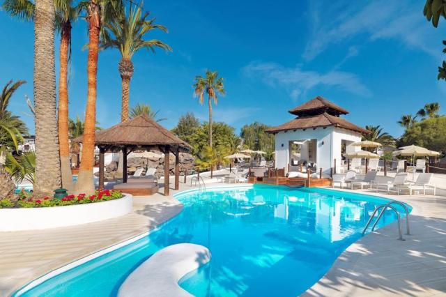 H10 White Suites Boutique Hotel - bazén - letecký zájazd CK  - 