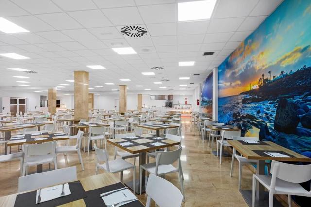 THB Tropical Island - reštaurácia - letecký zájazd CK  - Lanzar