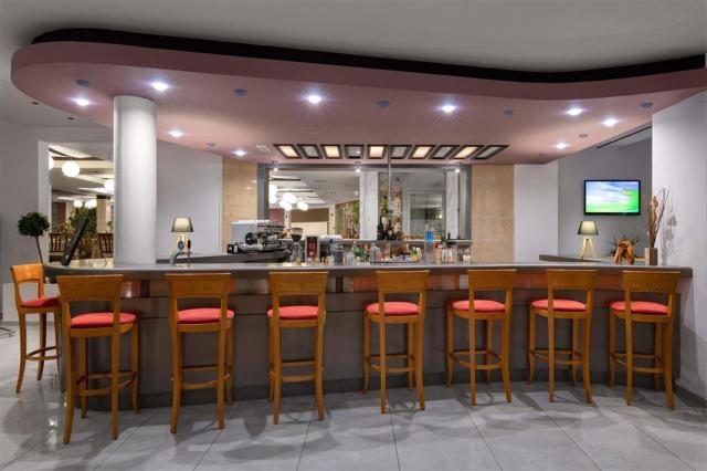 Hotel Virginia - lobby bar - letecký zájazd CK  - Rodos, Kallit