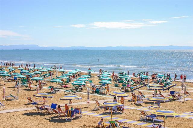 Hotel REX v Lido di Jesolo - Taliansko, zájazdy s CK  autom ale