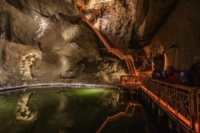 CK , autobusový poznávací zájazd, Predvianočný Krakow a Wielicz