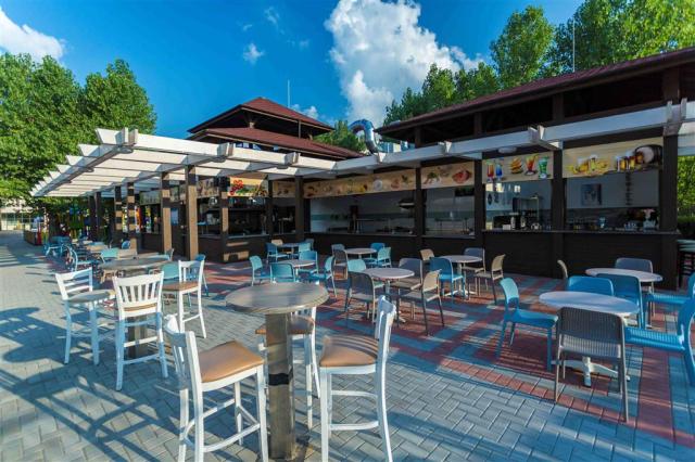 Imperial Resort - snack bar - letecký a autobusový zájazd CK  -
