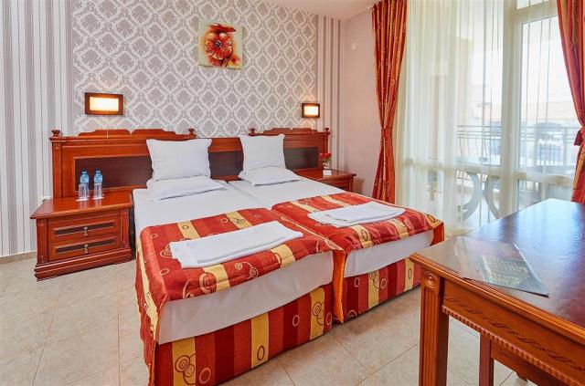 Hotel Karolina - izba - letecký a autobusový zájazd CK  - Bulha