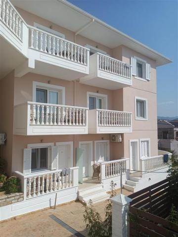 Hotel Antonios - budova hotela - letecký a autobusový zájazd CK