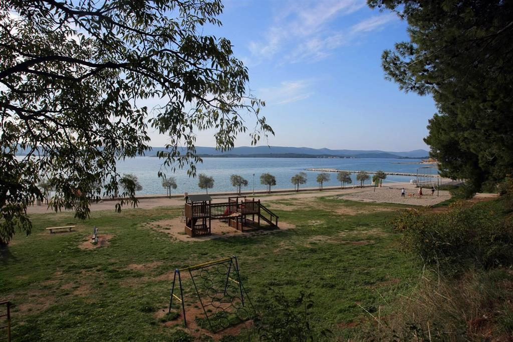 Villa Toni - pláž - autobusový zájazd CK - Chorvátsko, Sveti F