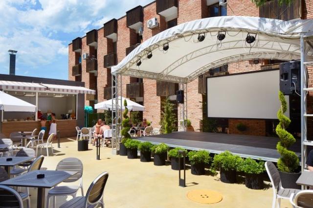 Hotel Diamond - animácie - letecký a autobusový zájazd CK  - Bu