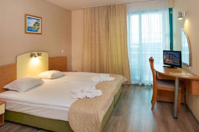 Hotel Diamond - izba - letecký a autobusový zájazd CK  - Bulhar