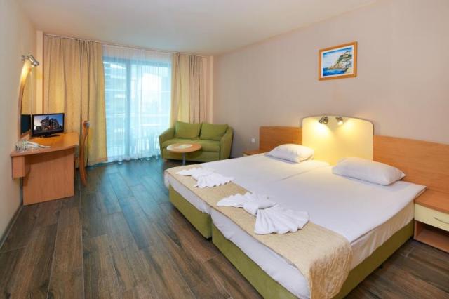 Hotel Diamond - izba - letecký a autobusový zájazd CK  - Bulhar