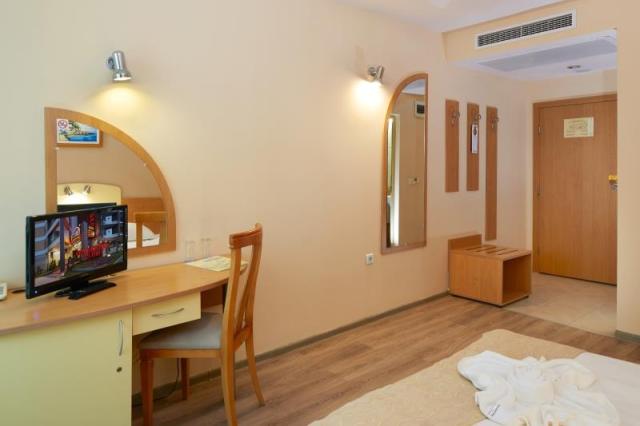 Hotel Diamond - izba - letecký a autobusový zájazd CK  - Bulhar