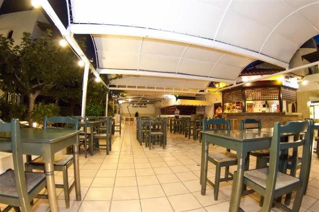 Club Lyda - snack bar - letecký zájazd CK  - Kréta, Gouves