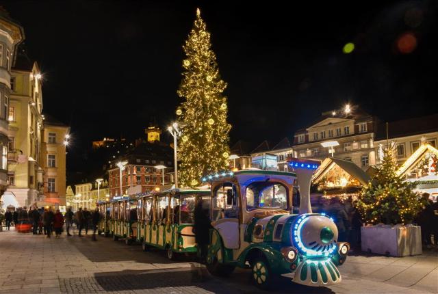 CK , autobusový poznávací zájazd, Predvianočný Graz, hlavné nám