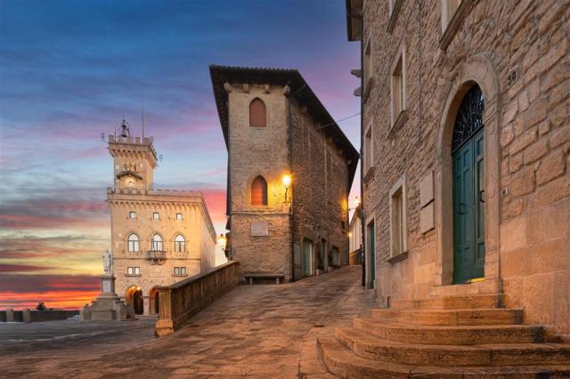 Poznávacie zájazdy CK , Bologna a San Maríno s kúpaním, San Mar
