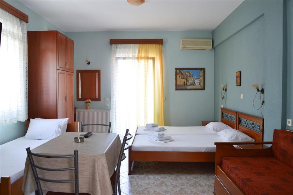 Apartmánový dom Vergina - izba - autobusový zájazd CK - Grécko