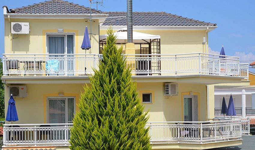 Apartmánový dom Ilion - exteriér - autobusový zájazd CK - Gréc