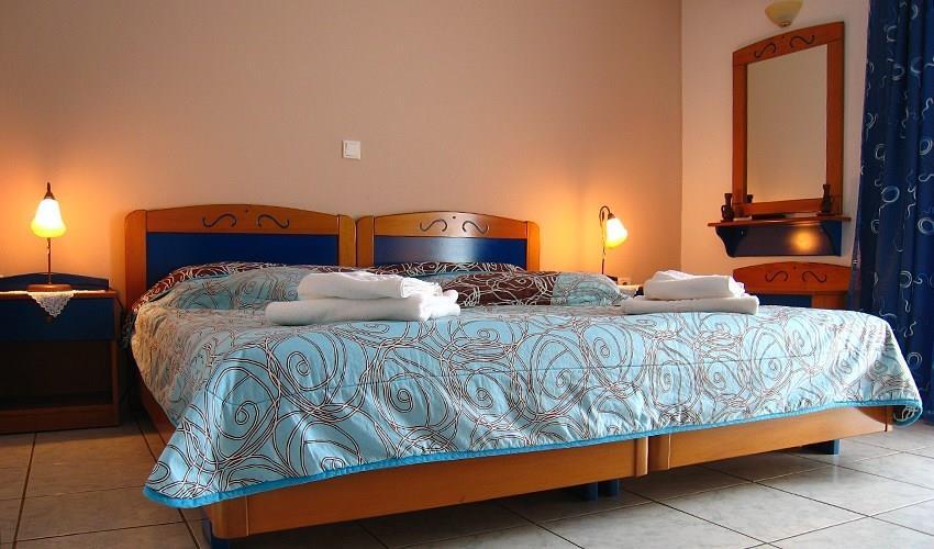 Apartmánový dom Ilion - izba - autobusový zájazd CK - Grécko,
