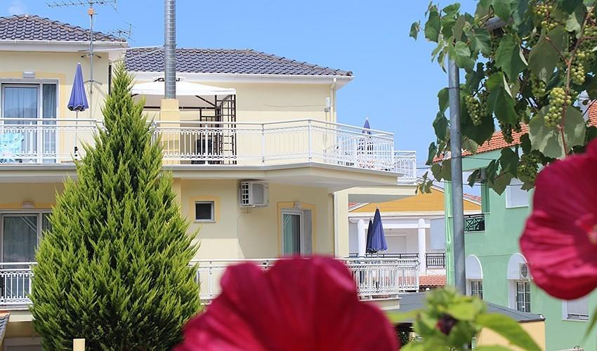 Apartmánový dom Ilion - exteriér - autobusový zájazd CK - Gréc