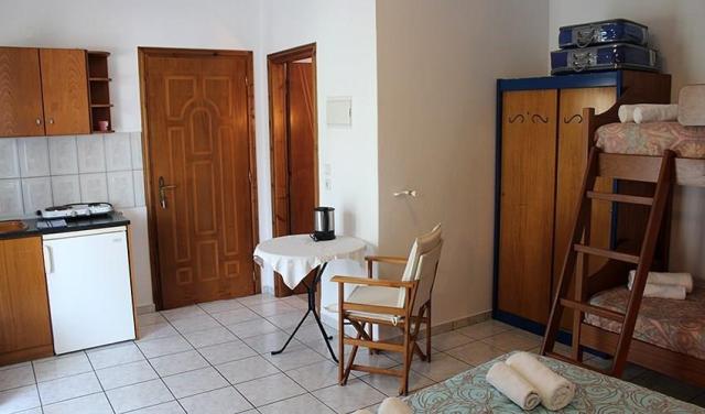 Apartmánový dom Ilion - izba - autobusový zájazd CK  - Grécko, 