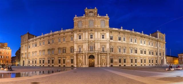 Poznávacie zájazdy CK , Taliansko na tanieri, Ducal Palace, Mod